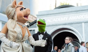 the-muppets-oscars-2012-osca-academy-awards-premios-de-la-academia-teleñecos-peggy-piggy-pegy-gustavo-rene-kermit-rana-cerdita